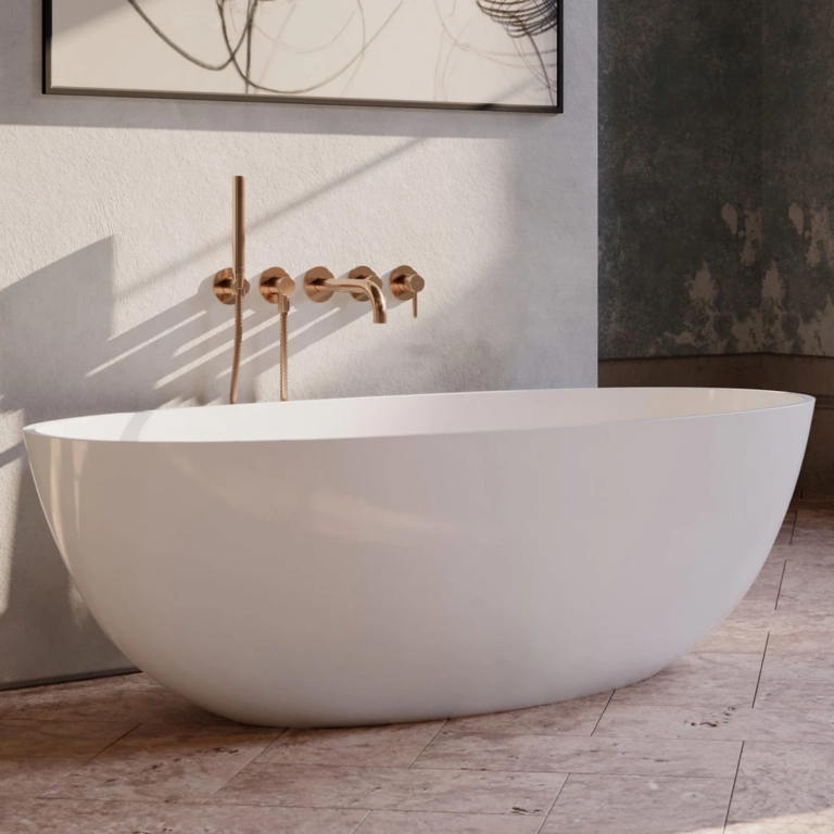 Salle de bain 3 Baignoire îlot dans une salle de bain lumineuse