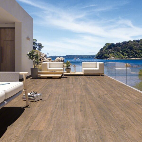 Carrelage effet bois, Grainbound chez Piastrella - terrasse face à la mer