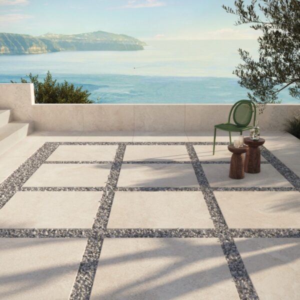 Carrelage effet béton, Chicago chez Piastrella - terrasse piscine et bain de soleil