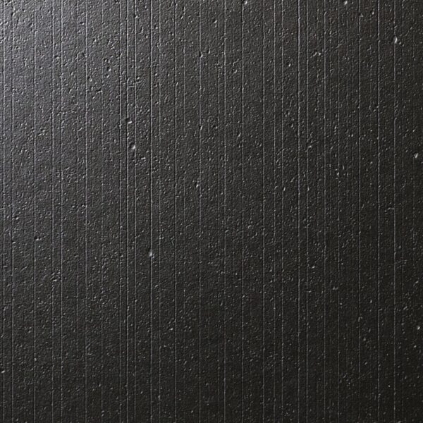 Carrelage effet pierre, Basae chez Piastrella - gros plan sur la texture noire striée