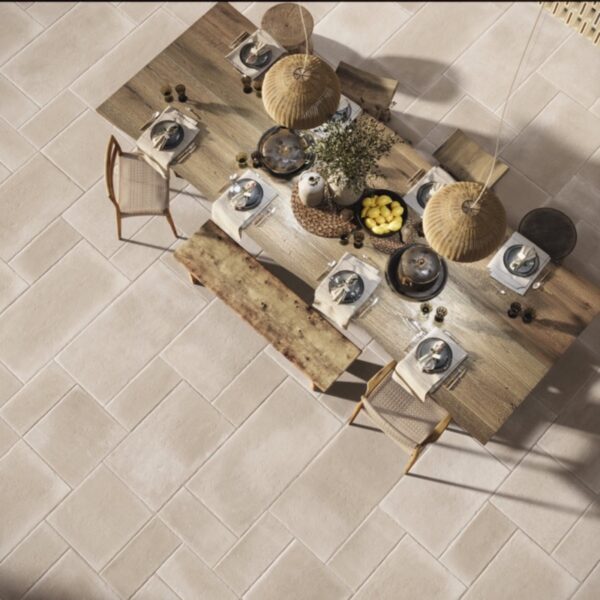Carrelage effet pierre naturelle, Clos Minéral chez Piastrella - terrasse coloris Beige