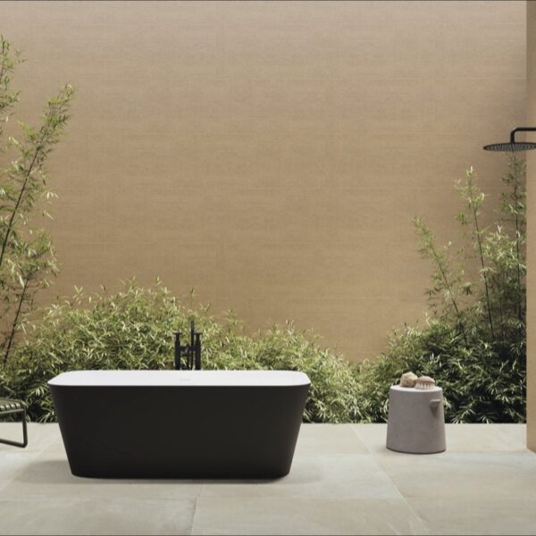 Carrelage effet textile, Lune Graphique chez Piastrella - douche extérieure bambou coloris Natural